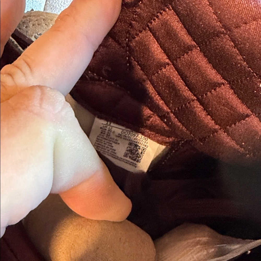Jordan 1 Retro High A Ma Maniere - Picture 2 of 4